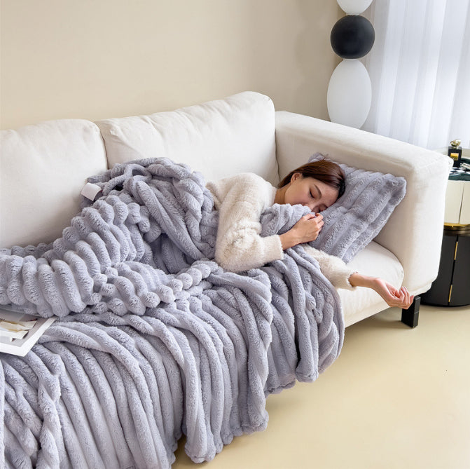 Soft Bubble Velvet Blanket - Warm Solid Color Throw
