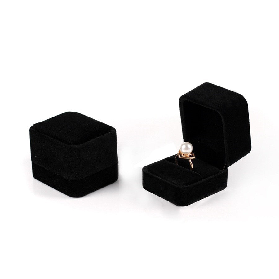 Flannel Jewelry Box - Portable Ring, Earring & Necklace Organizer
