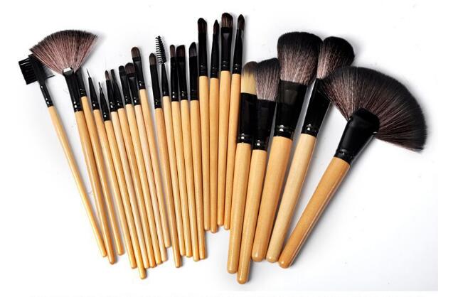 Gift Bag of 24 Pcs Makeup Brush Sets Professional Cosmetics Brushes