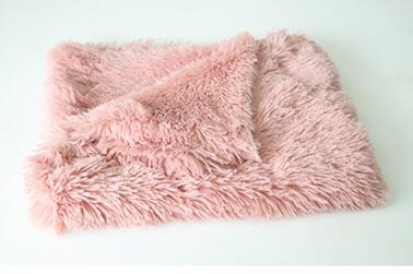 Soft Flannel Pet Blanket - Warm Dog & Cat Mat for All Seasons, 3 Sizes