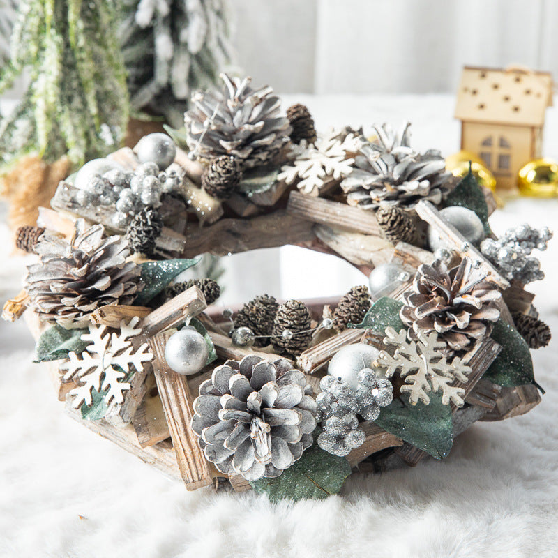 Christmas Wreaths & Garlands | Xmas Holiday Decor