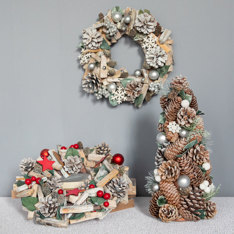 Christmas Wreaths & Garlands | Xmas Holiday Decor