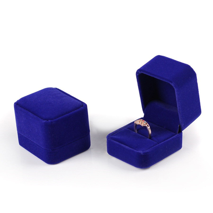 Flannel Jewelry Box - Portable Ring, Earring & Necklace Organizer