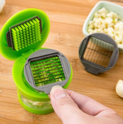 Multifunction Hand Garlic Juicer & Press