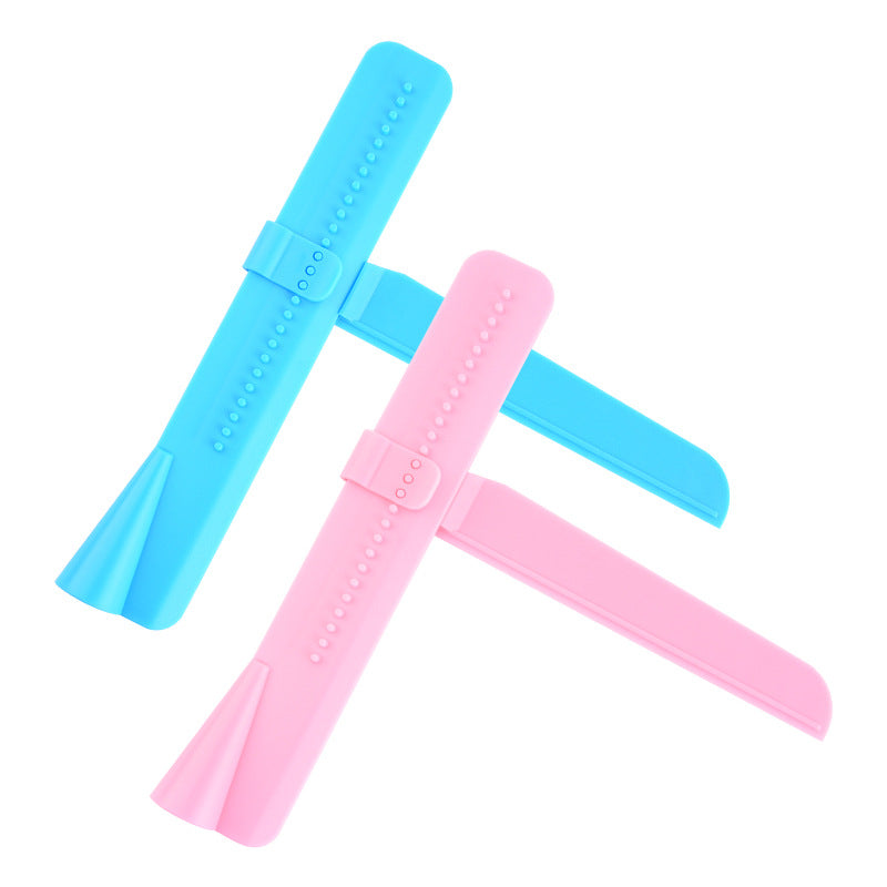 Plastic Cake Smoother & Scraper - Baking Icing Tool