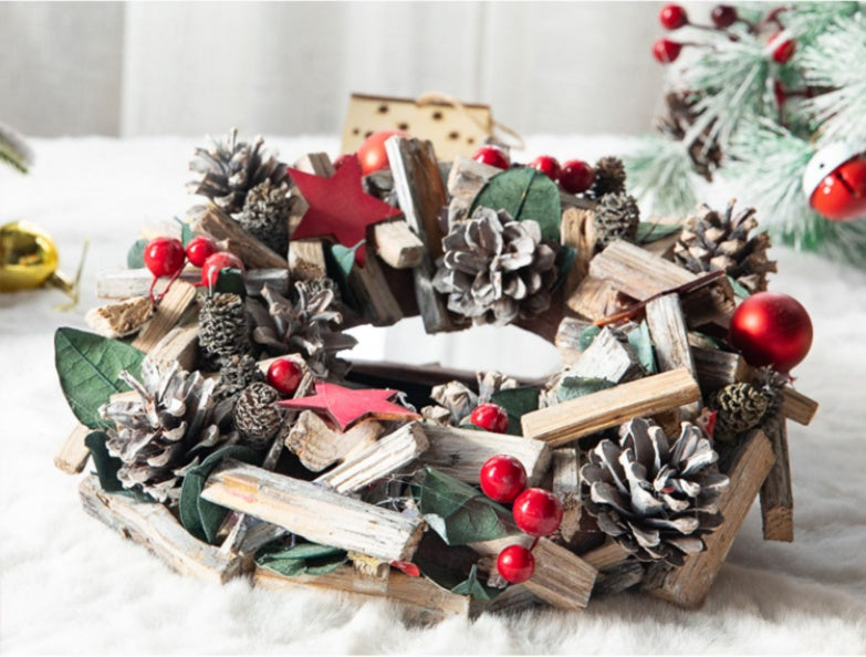 Christmas Wreaths & Garlands | Xmas Holiday Decor