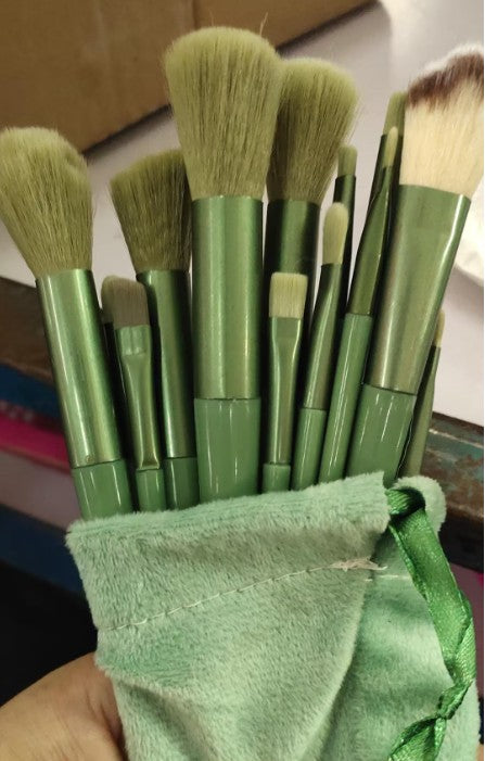 13Pcs Makeup Brush Set Make Up Concealer Blush Powder Eye Shadow