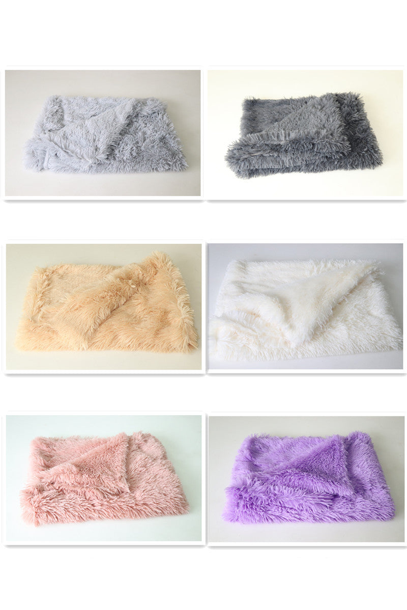 Soft Flannel Pet Blanket - Warm Dog & Cat Mat for All Seasons, 3 Sizes