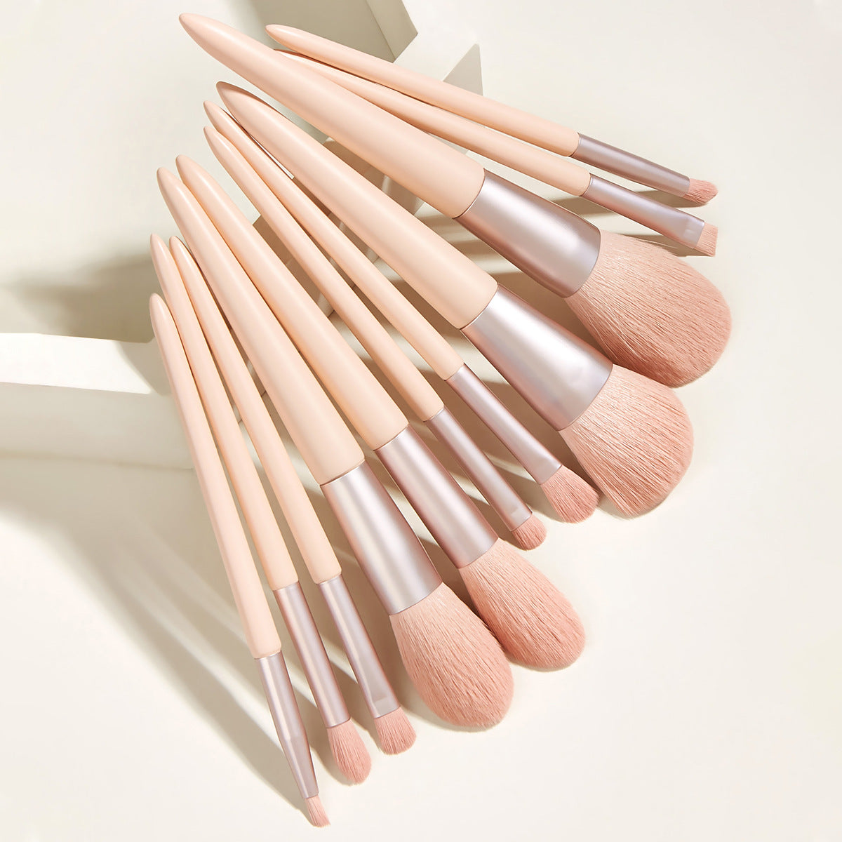 Make-Up Kit Beauty Brush Girl – Makeup Brushes & Tools