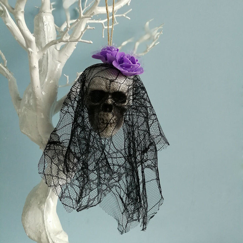 Halloween Hanging Skull Decor - Spooky Party Decoration for Indoor & Outdoor