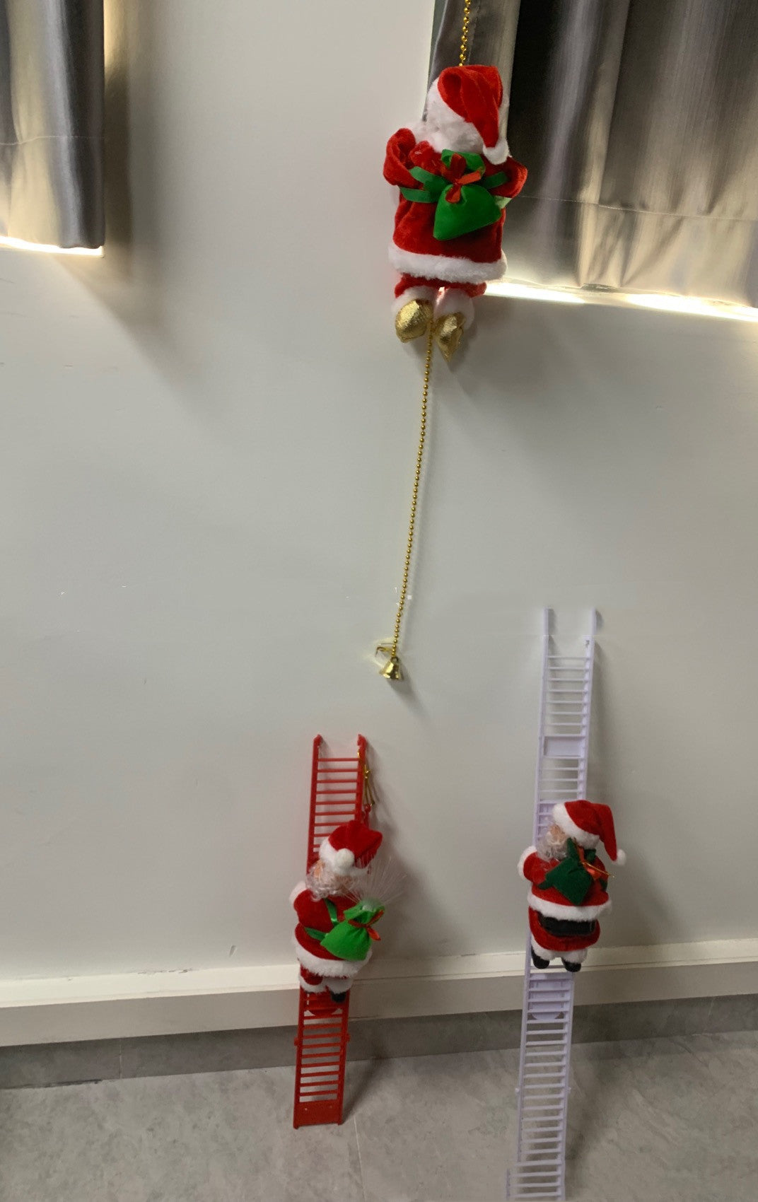 Electric Climbing Santa Claus Ladder - Musical Animated Christmas Decoration