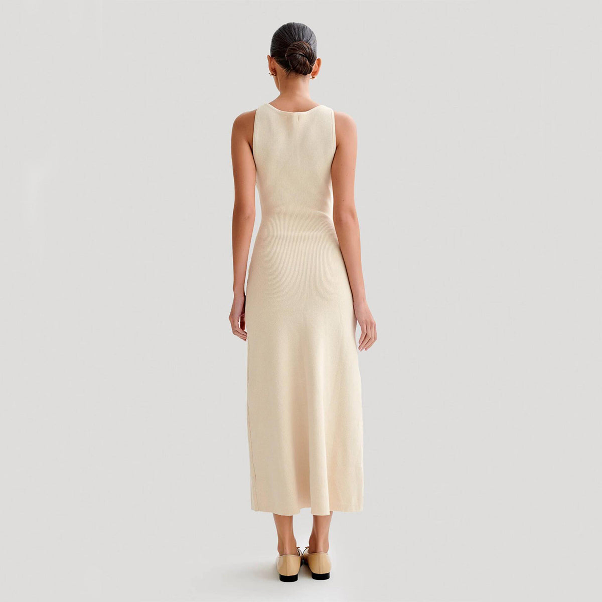 Elegant Knitted Sleeveless Dress with Single Breast Fashion Slim