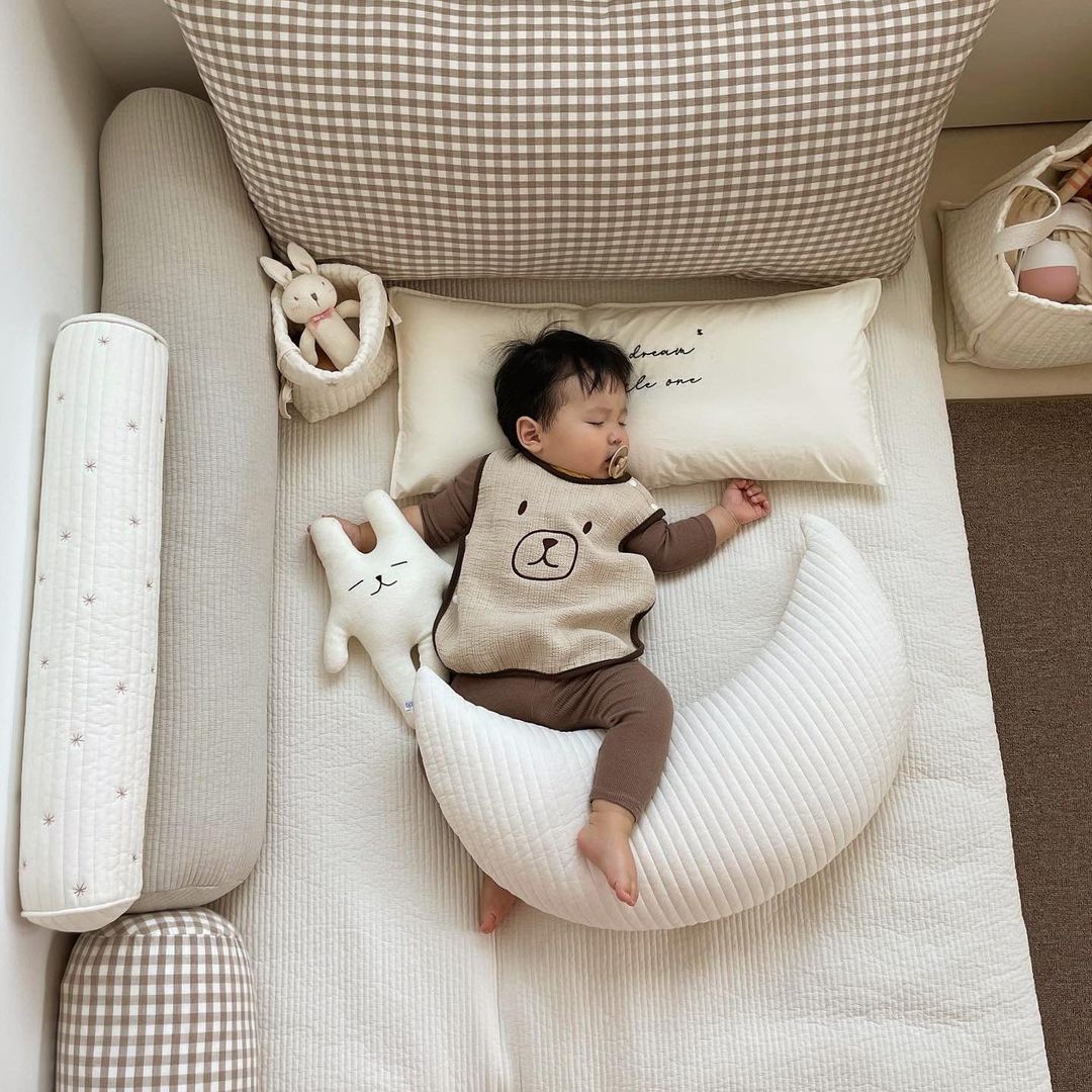U-Shaped Baby Nursing Pillow - Breastfeeding Support Cushion