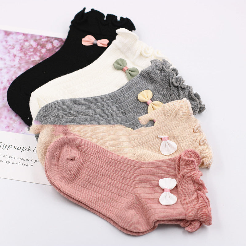 Ten-pair set of thin cotton bow princess socks for girls, featuring lace details and five assorted colours.