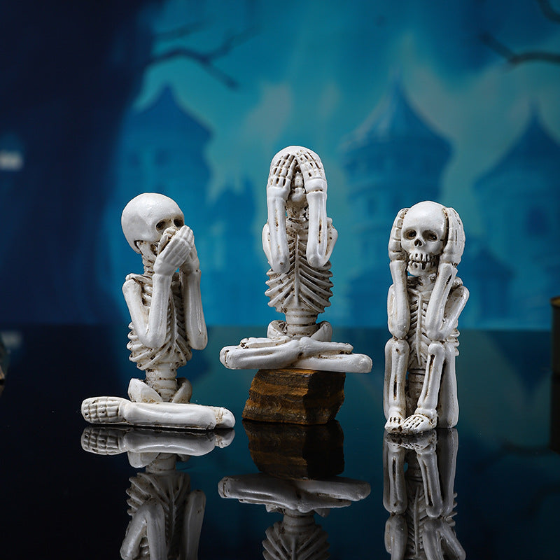 Halloween Resin Skull Lamp Decoration - Skeleton Lantern & Candle Holder