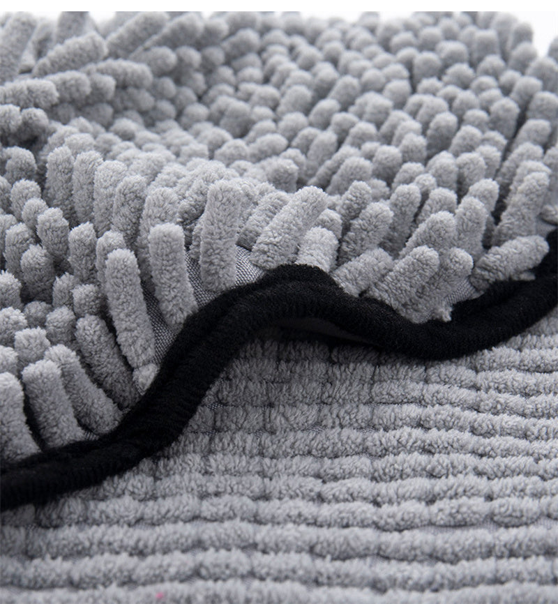 Super Absorbent Microfiber Pet Towel - Quick-Dry Dog & Cat Bath Towel with Hand Pockets