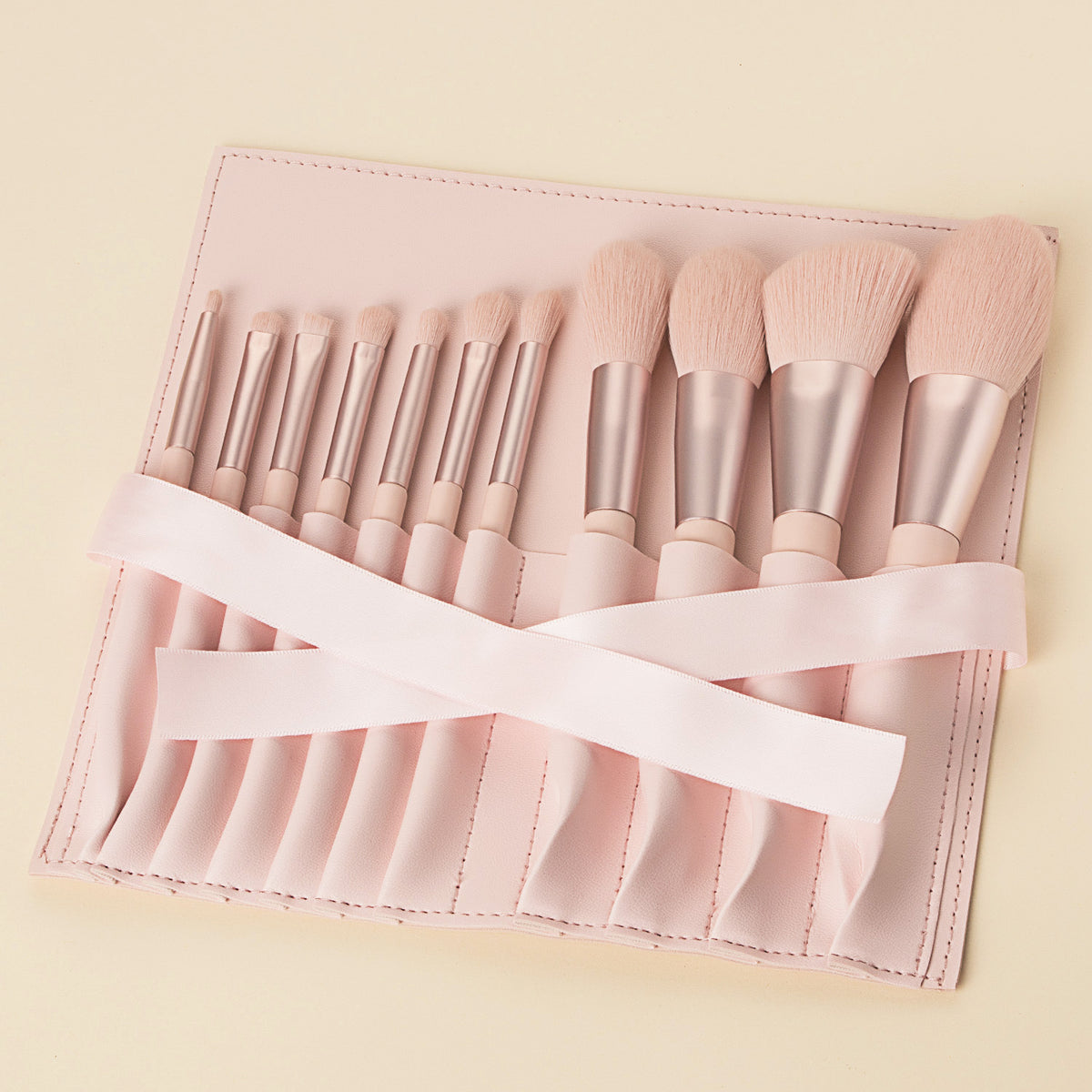 Make-Up Kit Beauty Brush Girl – Makeup Brushes & Tools