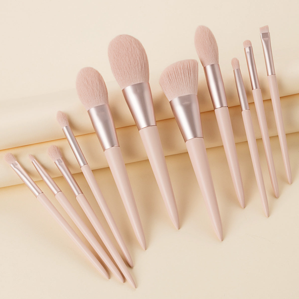 Make-Up Kit Beauty Brush Girl – Makeup Brushes & Tools
