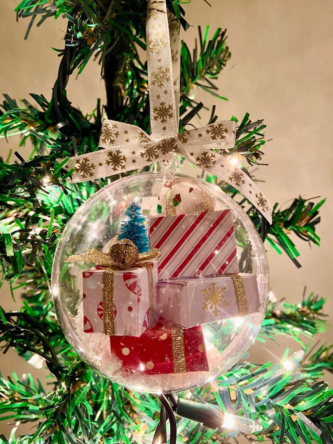 Christmas Tree Decoration Transparent Ball Hanging Scene Layout