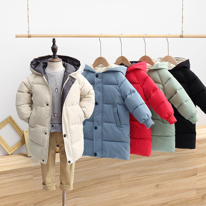 Thick polyester kids jacket available in plain colours and camouflage patterns in height-based sizes from 100 to 150 cm.