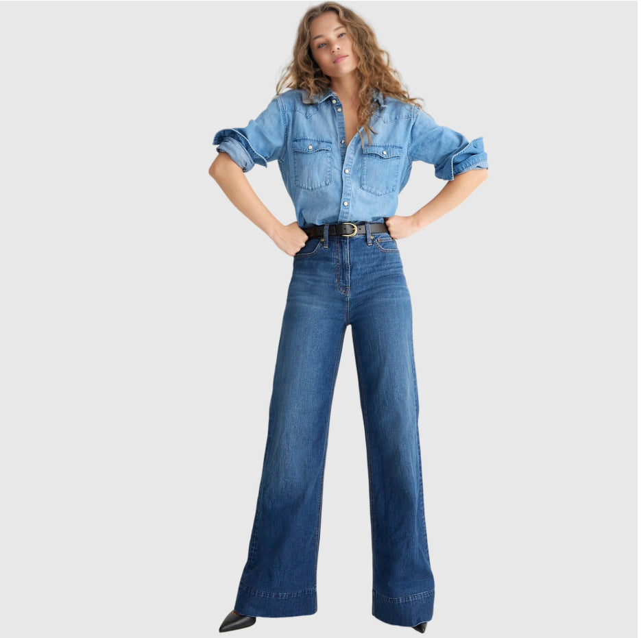 Women’s high-stretch loose-fit denim trousers with a mid-rise waist, available in dark blue, blue, light blue and white with multiple length options